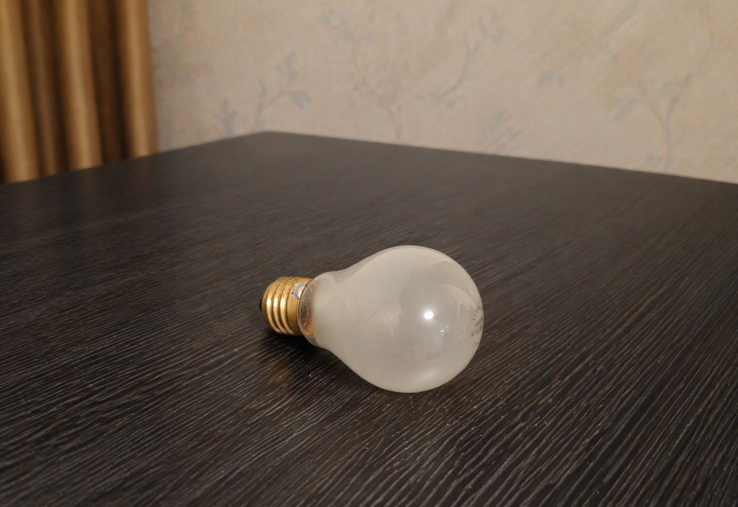 Light bulb